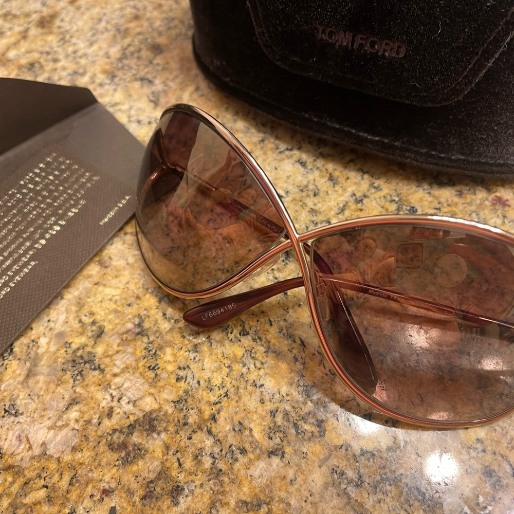 Tom ford butterfly sunglasses